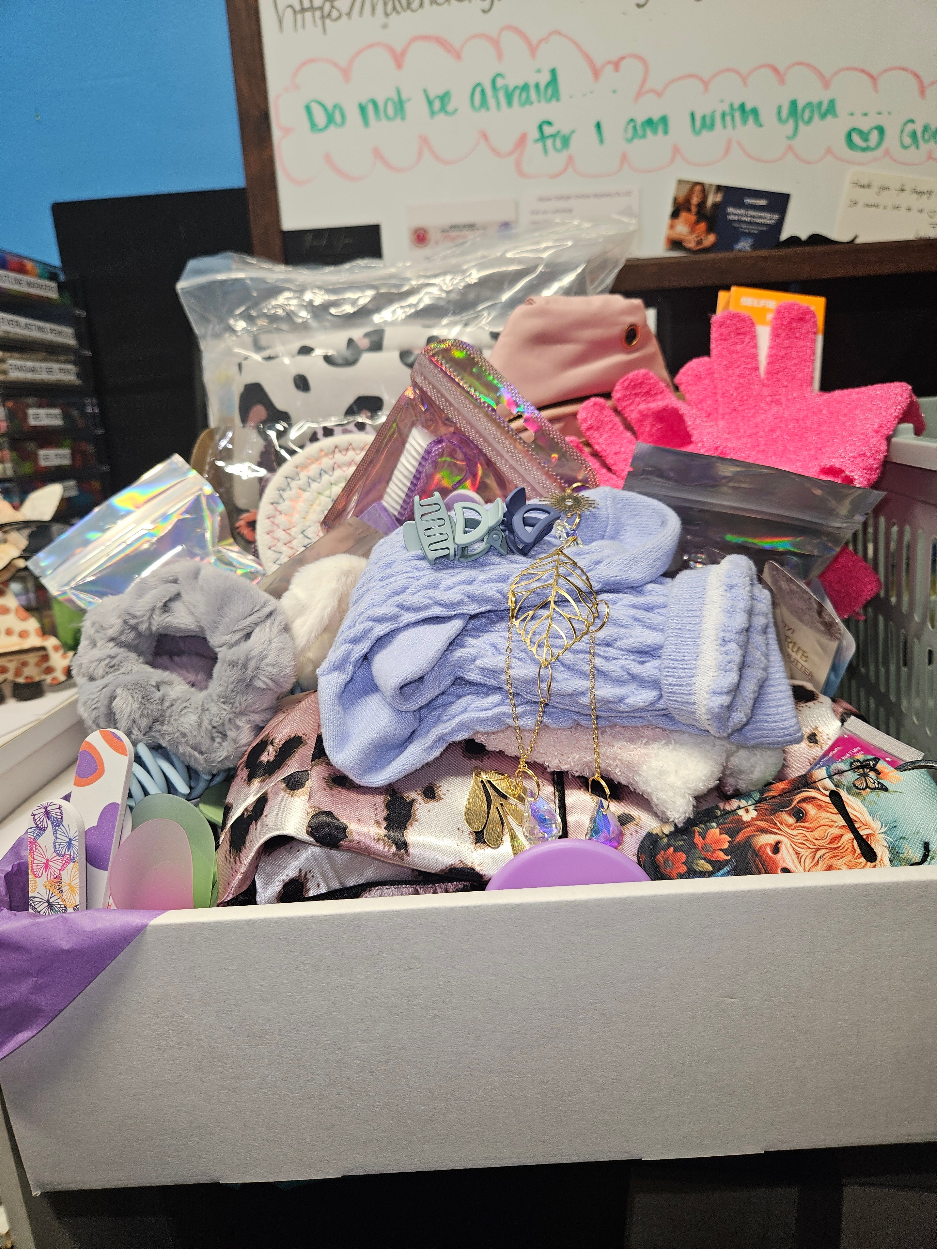 self-care spa Mystery Bundle Box – 3 Scoops (40–60 Surprise Items)